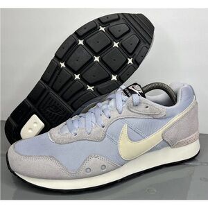 Nike Womens Venture Runner CK2948-001 Sz 10M Ghost/Sail Displays NWOB